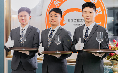 入学军训