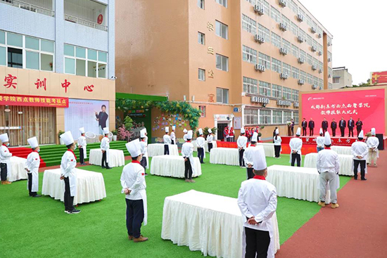 教师风采|成都新东方教师内务与技能大比武正式开赛！