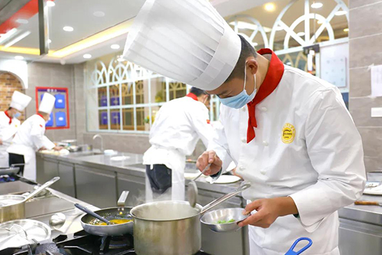 教师风采|成都新东方教师内务与技能大比武正式开赛！