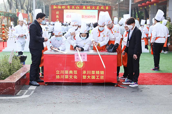 这个灯谜你能猜中吗？成都新东方带你逛游园会