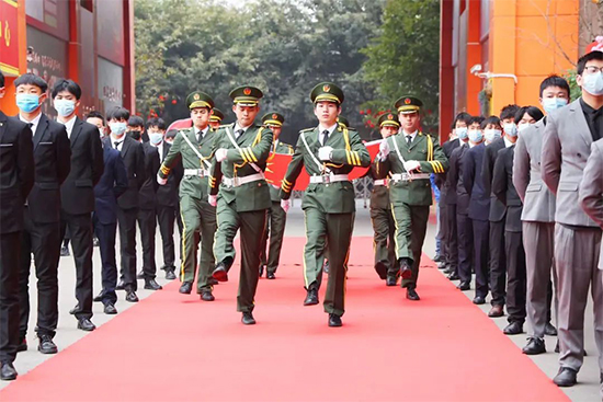 成都新东方,育情怀之人,养德育之才!