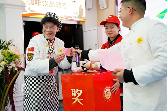 今天的加减乘除,和每一个新东方学子都有关!