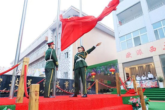 来看,这是热气腾腾的成都新东方校园!