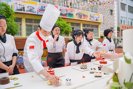 想学技术,怎样选择一所好学校?