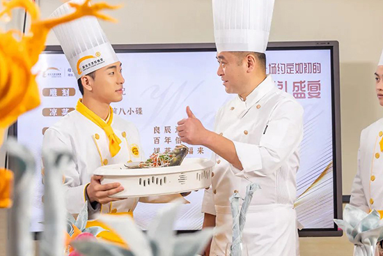 【考前择校】 中考后成绩不理想,勉强上普高还是去职校学技术?
