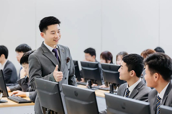 技能可以创造财富、改变命运!读技校有哪些优势?
