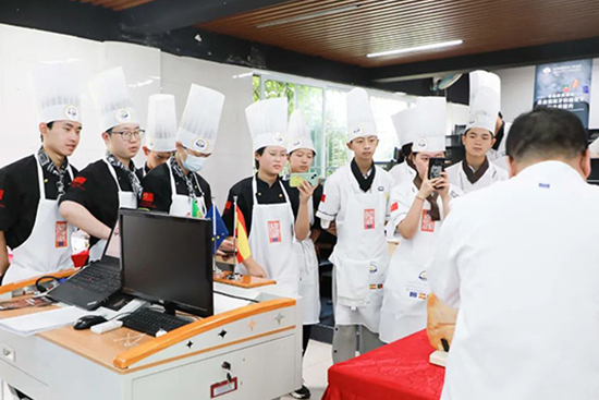 学技术,成都新东方助你圆梦好未来!