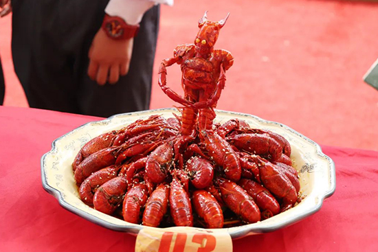 小龙虾狂欢节来袭，“丁点儿美食汇”烹饪大赛！