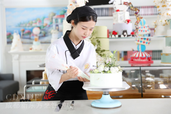 深度解析来袭,女孩子到底适不适合学厨?