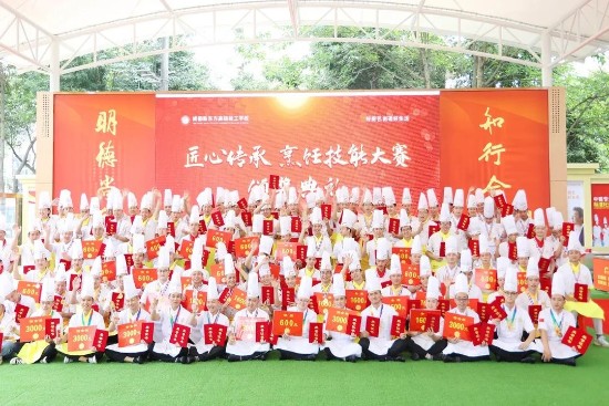 来看看不“平凡”的成都新东方!