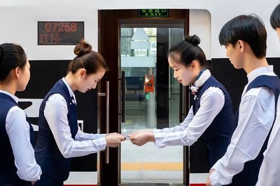 第一次来技工学校学习,应该怎么做