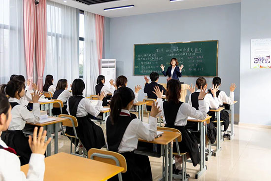 选择职业教育，学校优先还是专业优先？