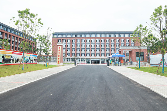 选学校为什么要实地考察?这些细节不容忽视!